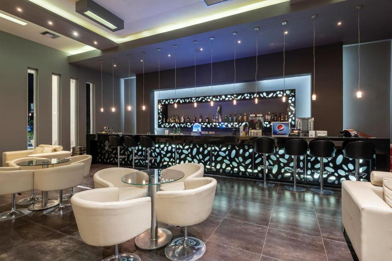 Akti Coast Club Hotel 马尔马里 外观 照片